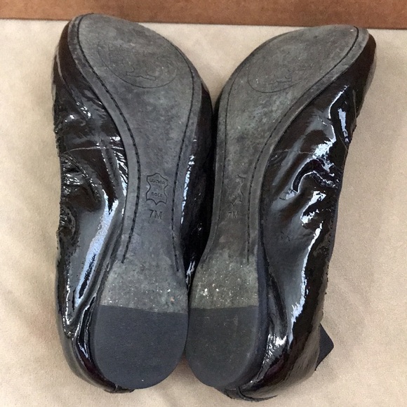 TORY BURCH BLACK FLATS SIZE 7 US - Picture 5 of 7